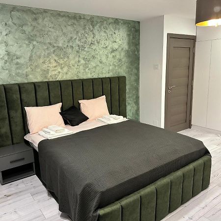 Timpuri Noi Studio Apartment บูคาเรสต์ ภายนอก รูปภาพ