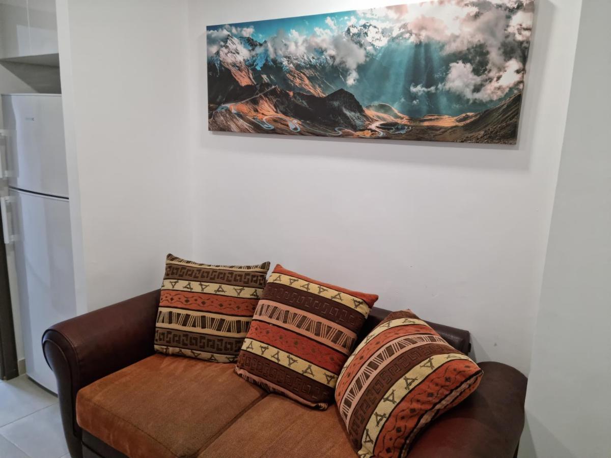 Timpuri Noi Studio Apartment บูคาเรสต์ ภายนอก รูปภาพ
