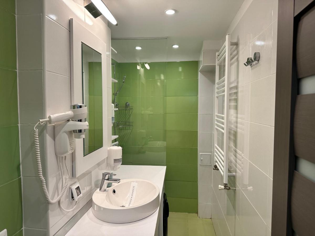 Timpuri Noi Studio Apartment บูคาเรสต์ ภายนอก รูปภาพ